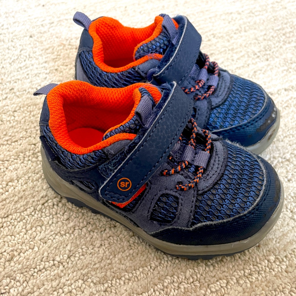 Stride Rite 5